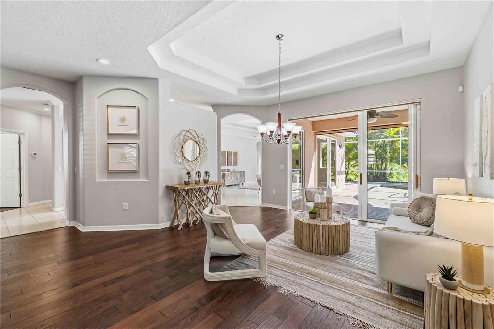 UNIVERSITY PLACE - Residential