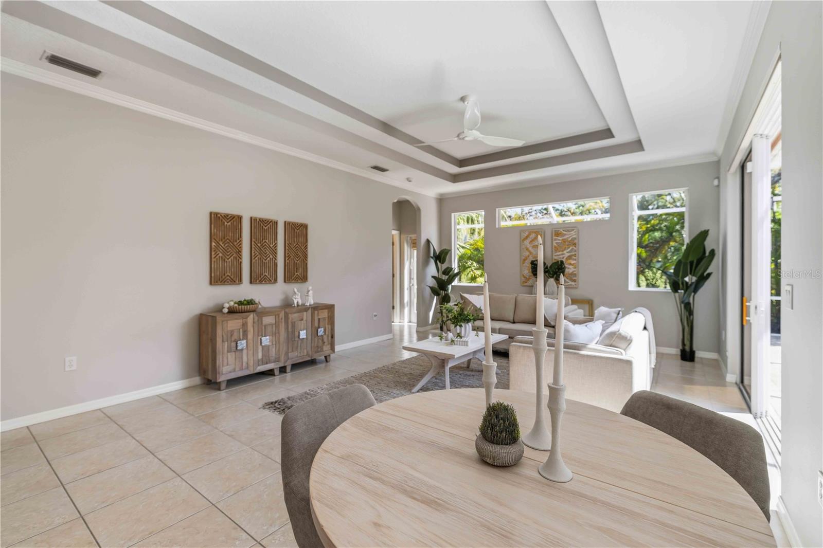 UNIVERSITY PLACE - Residential