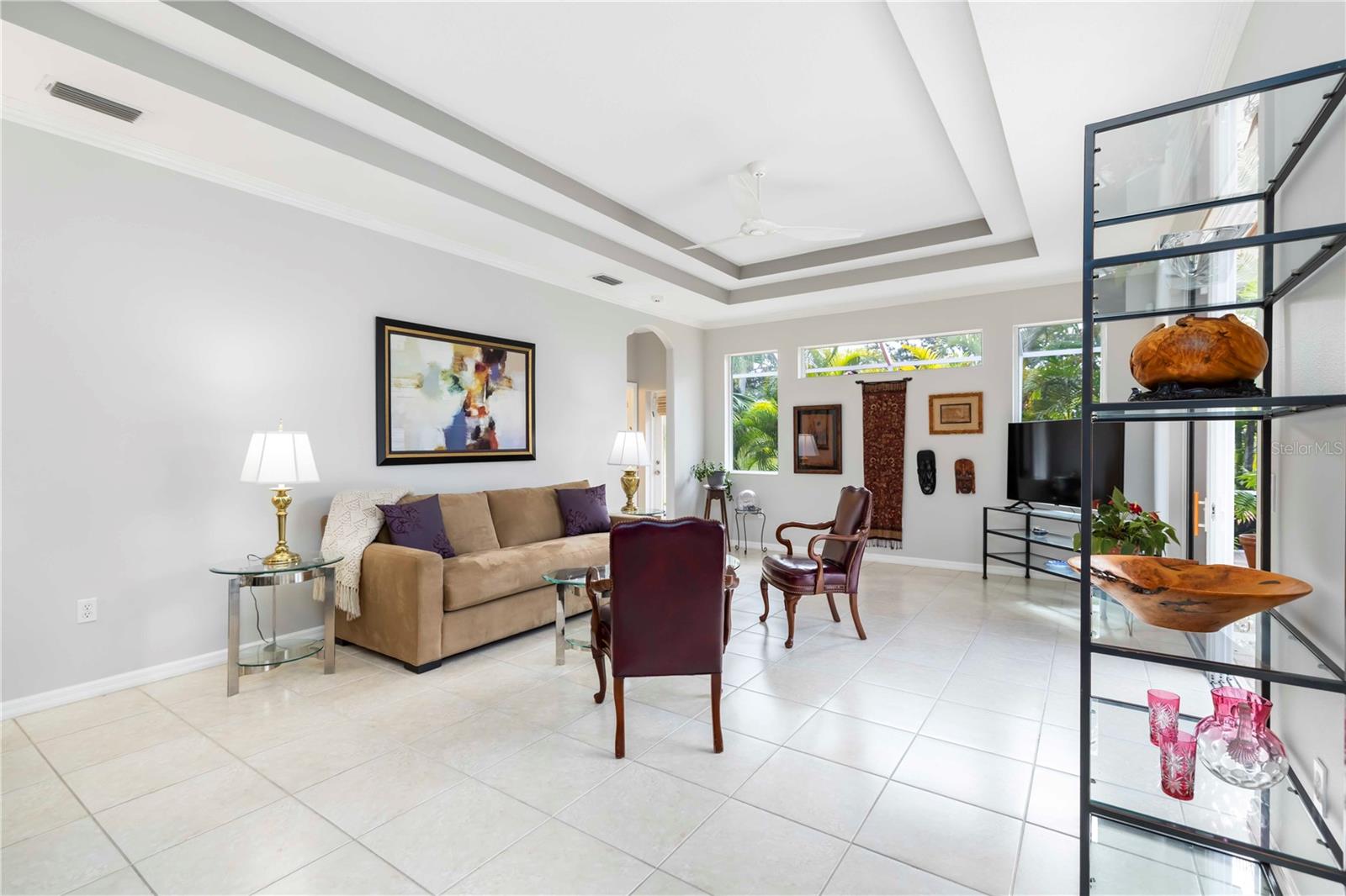 UNIVERSITY PLACE - Residential