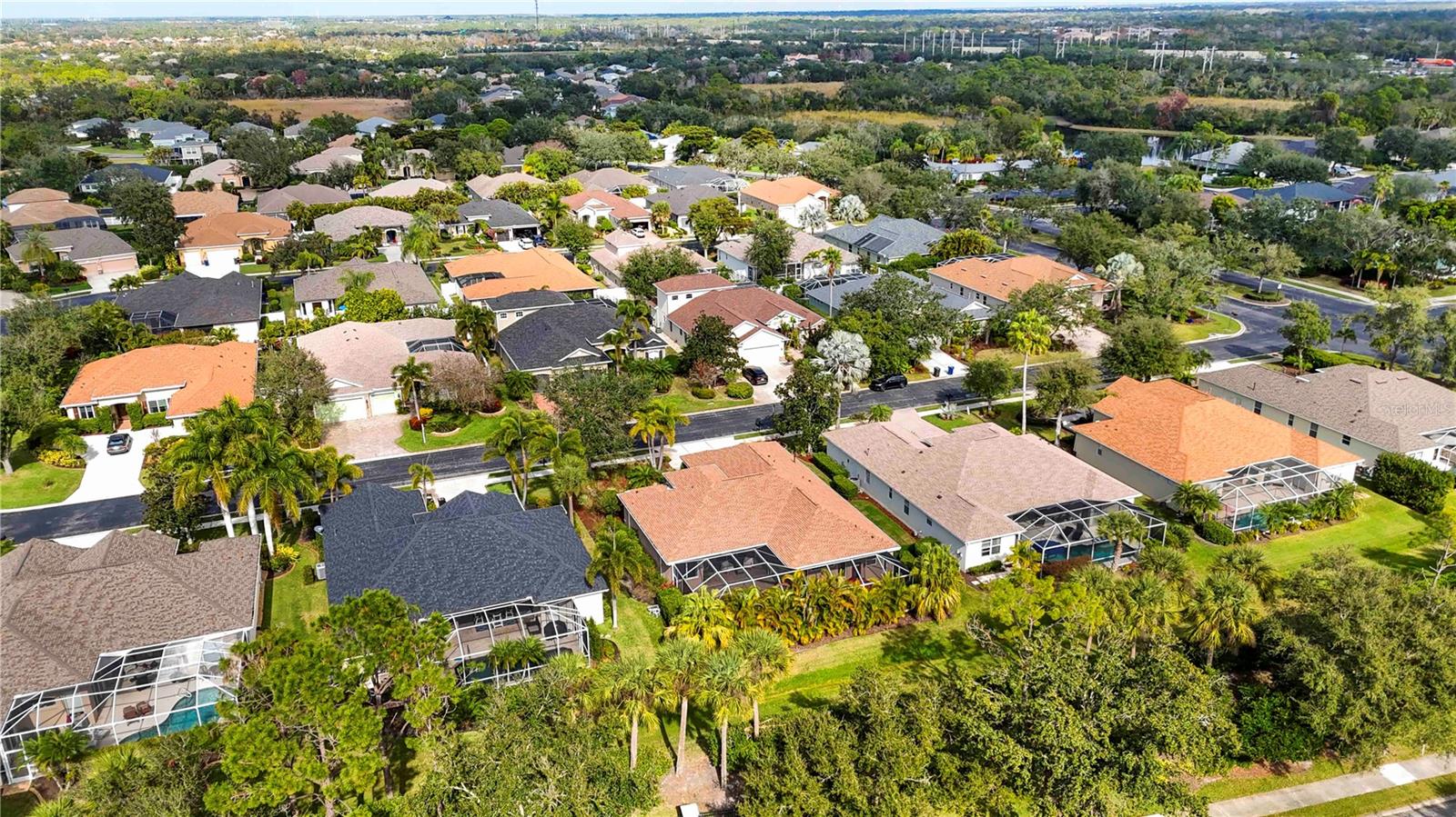 UNIVERSITY PLACE - Residential