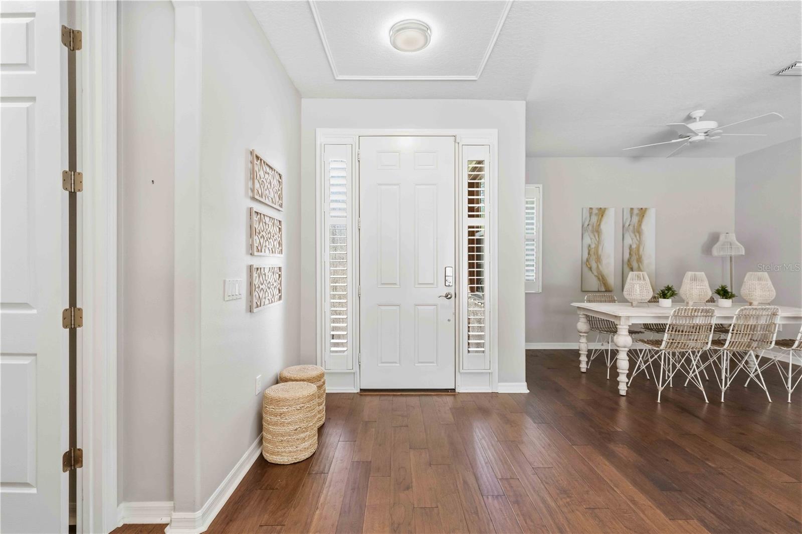 UNIVERSITY PLACE - Residential