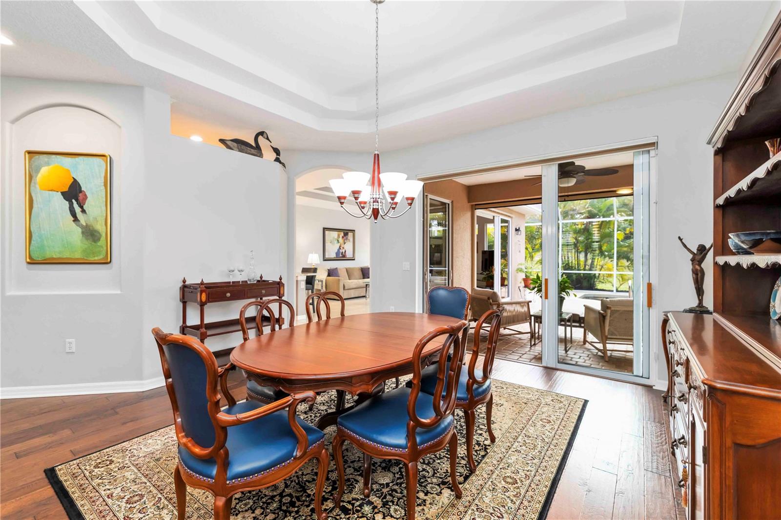 UNIVERSITY PLACE - Residential