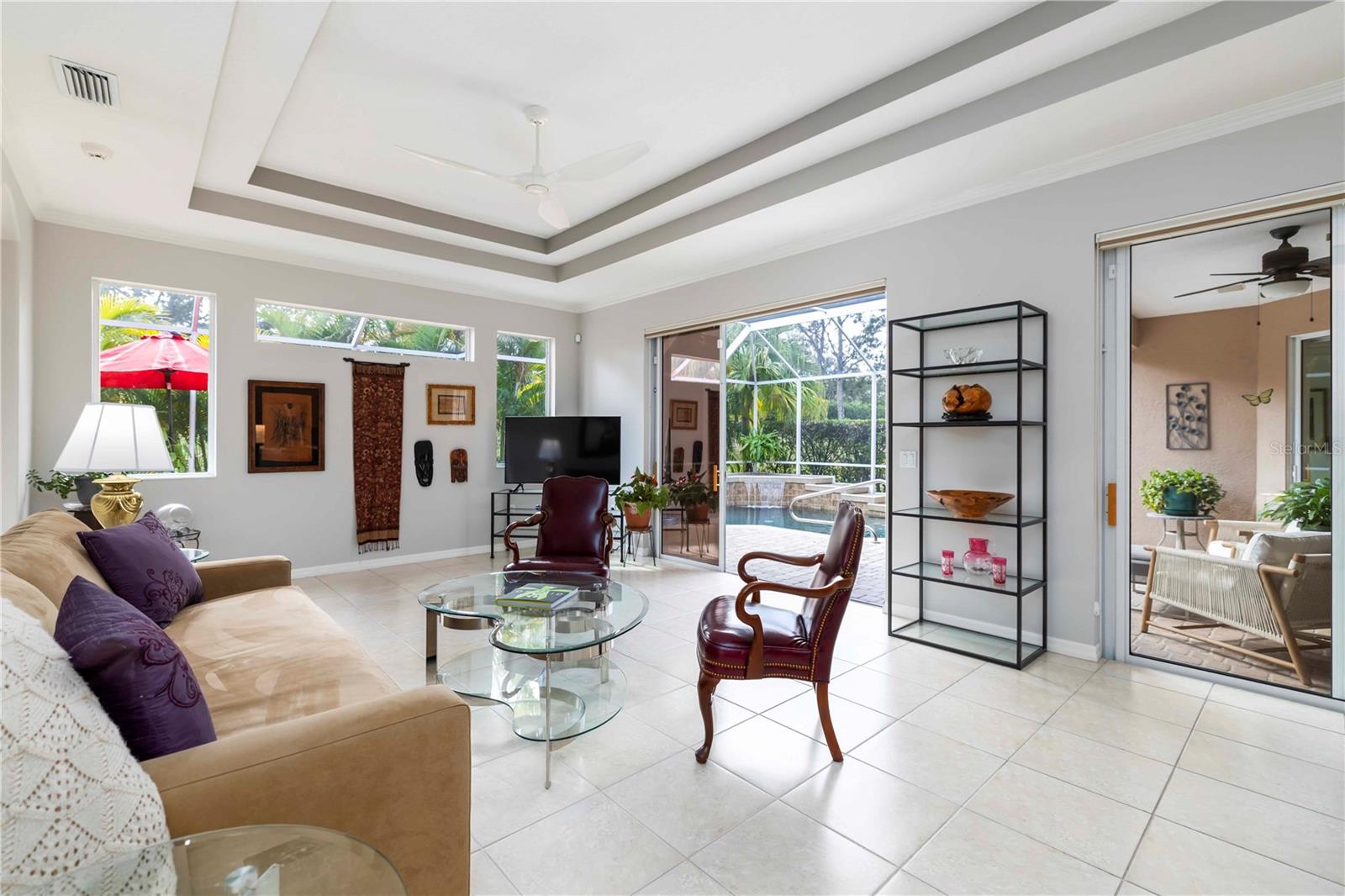 UNIVERSITY PLACE - Residential