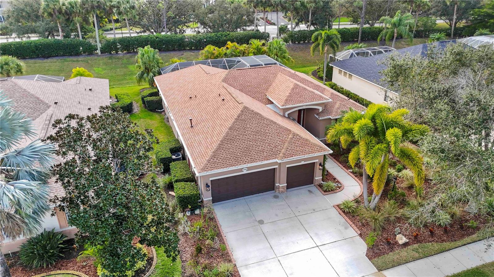 UNIVERSITY PLACE - Residential