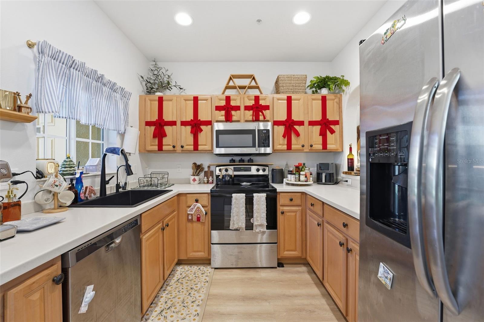 STONEYWOOD COVE - Residential