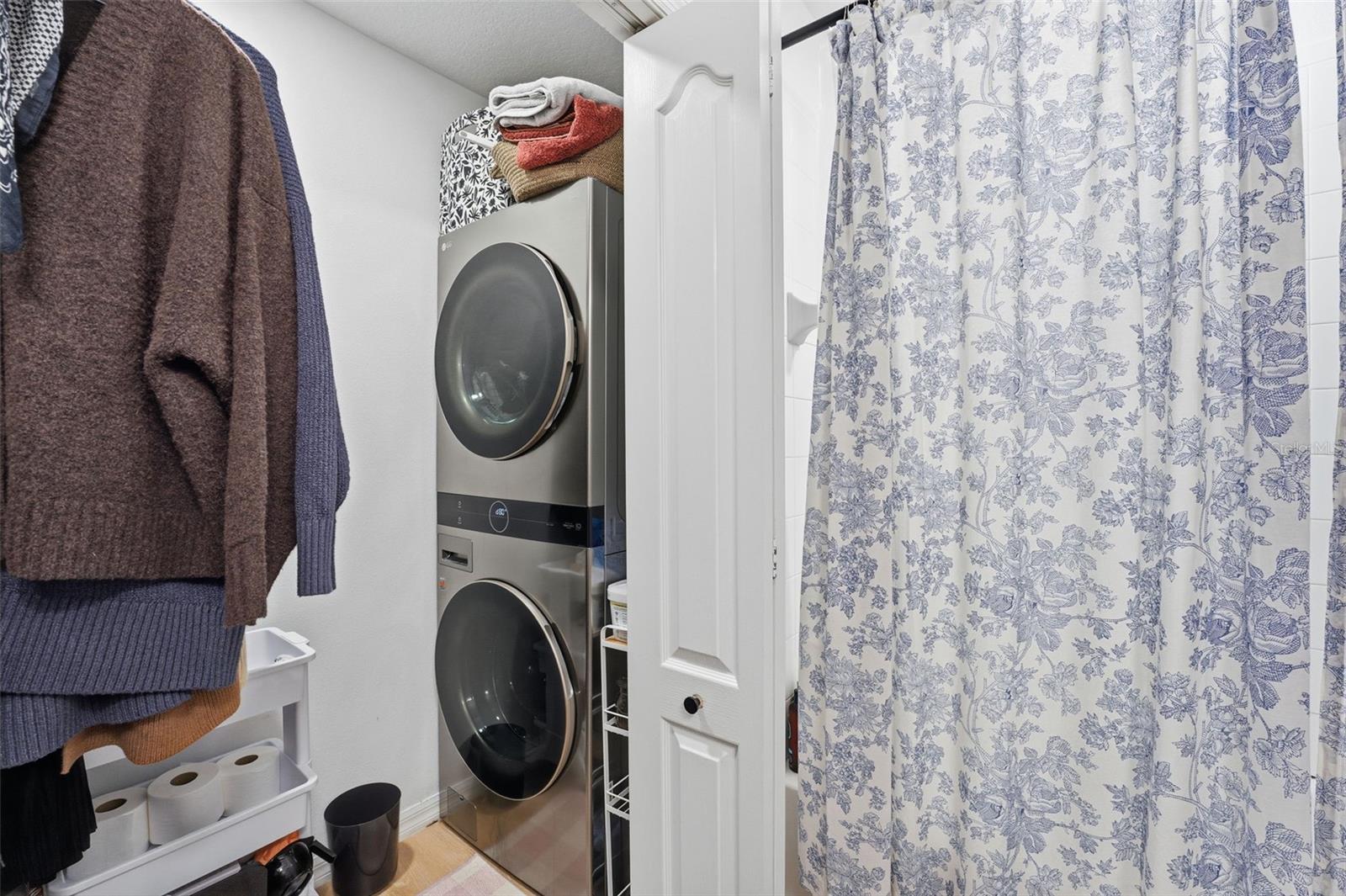 STONEYWOOD COVE - Residential