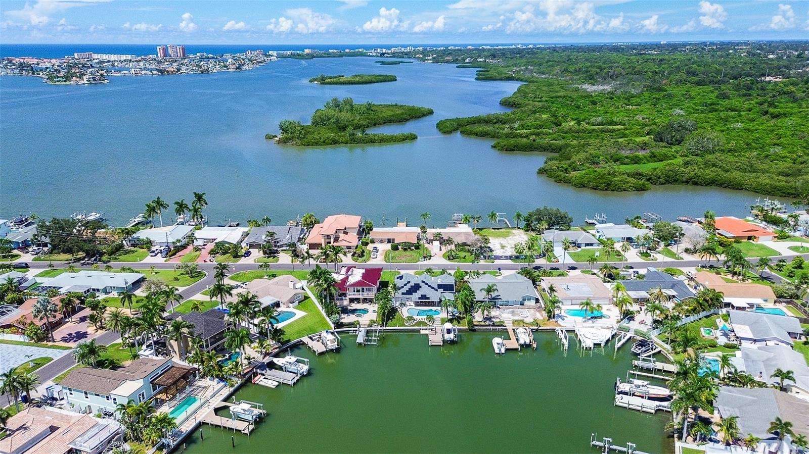 OAKHURST SHORES 1ST ADD - Residential