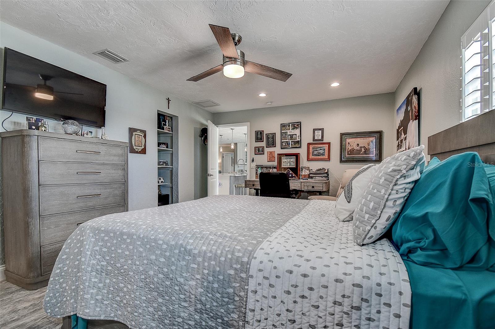 OAKHURST SHORES 1ST ADD - Residential