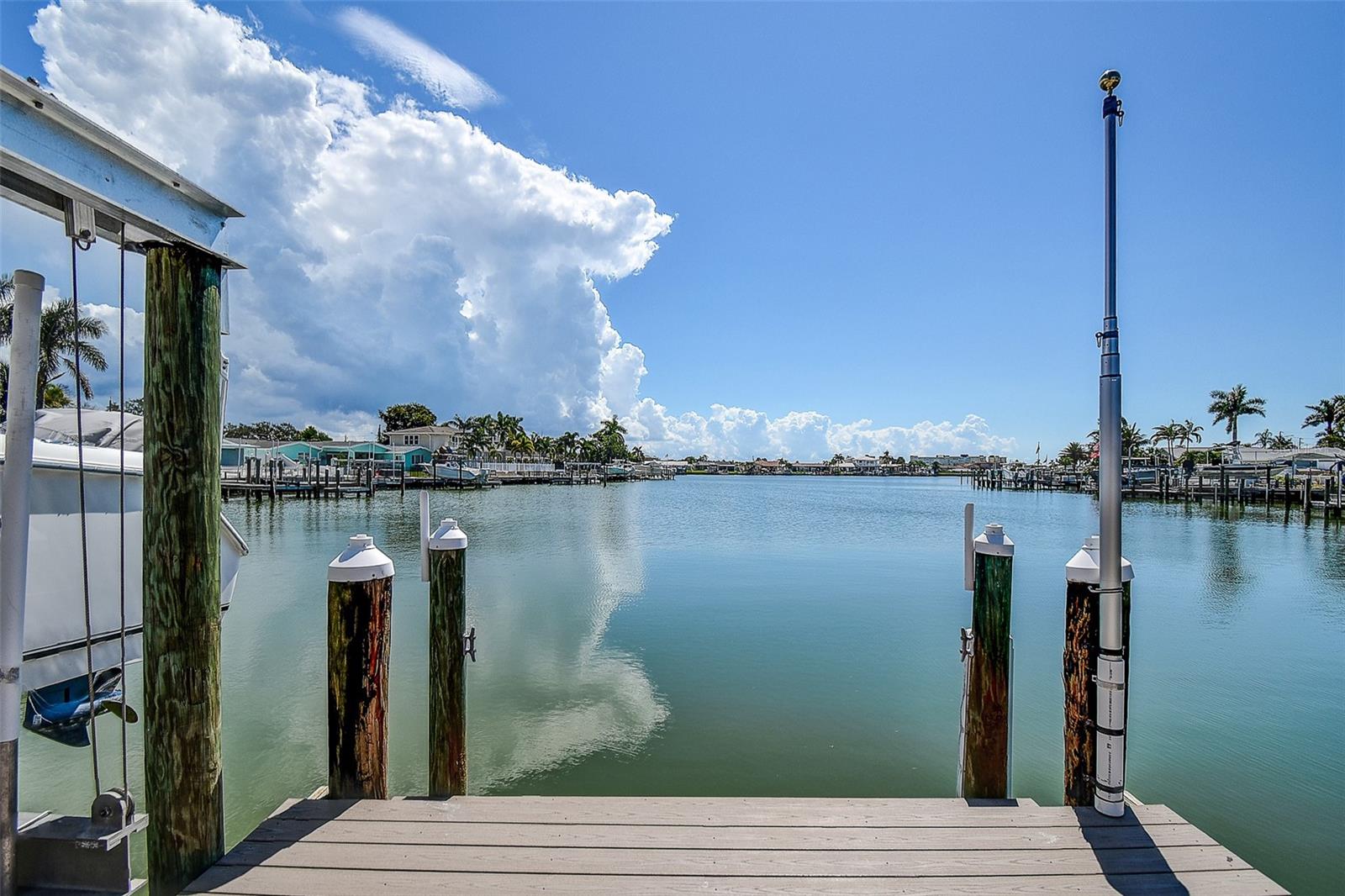 OAKHURST SHORES 1ST ADD - Residential