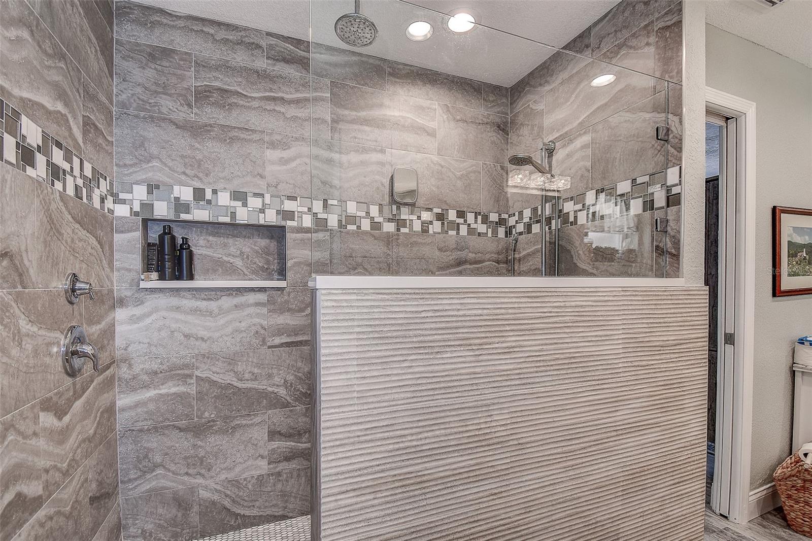 OAKHURST SHORES 1ST ADD - Residential