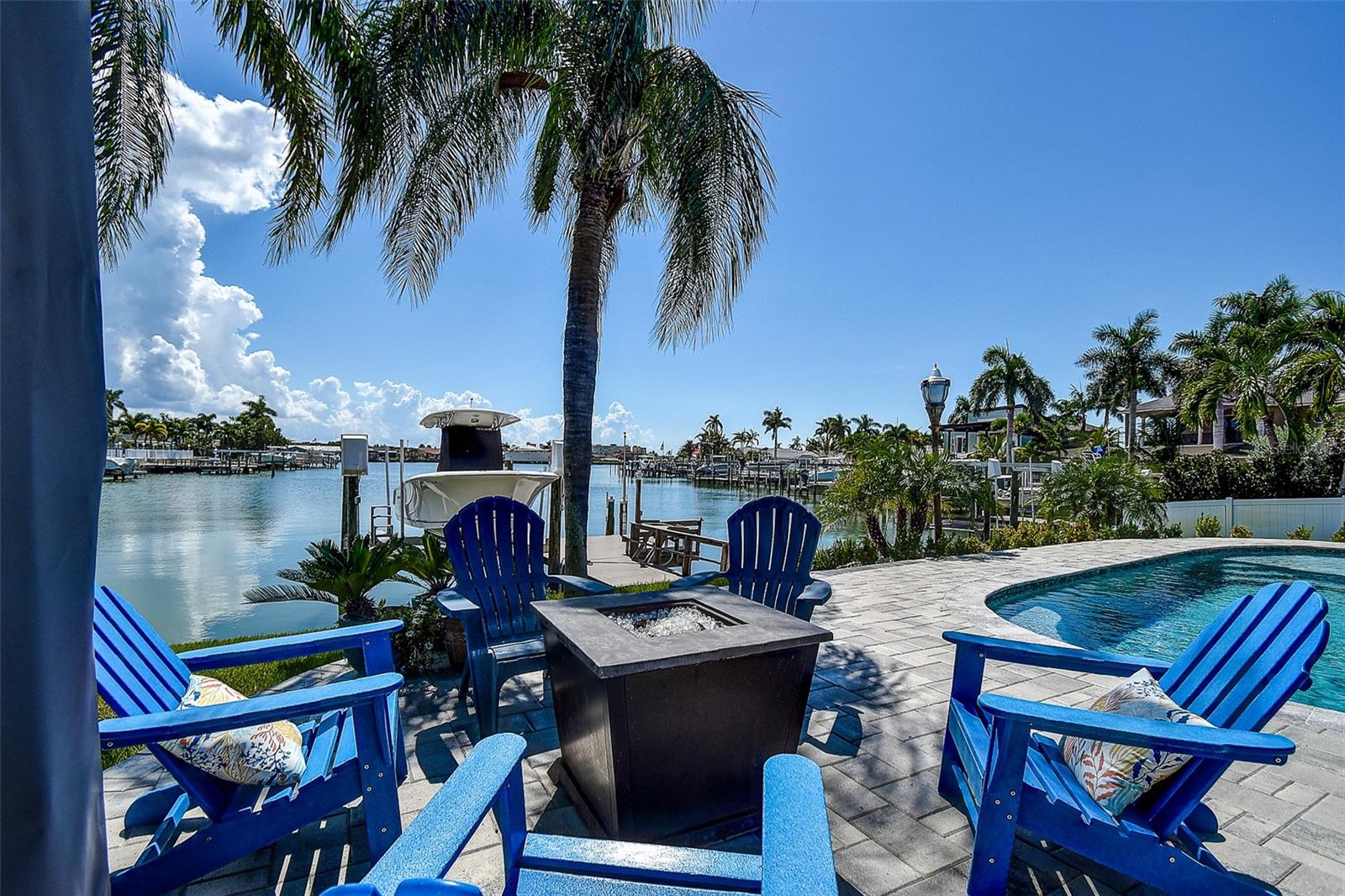 OAKHURST SHORES 1ST ADD - Residential
