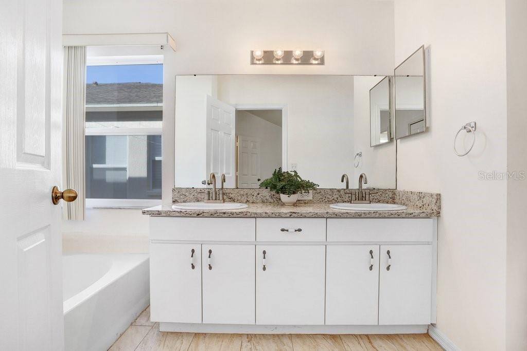 BRENTWOOD HILLS TR A UNIT 2 - Residential