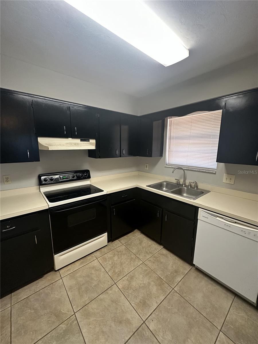 SERENOLA MANOR UNIT 3 NAPIER - Residential