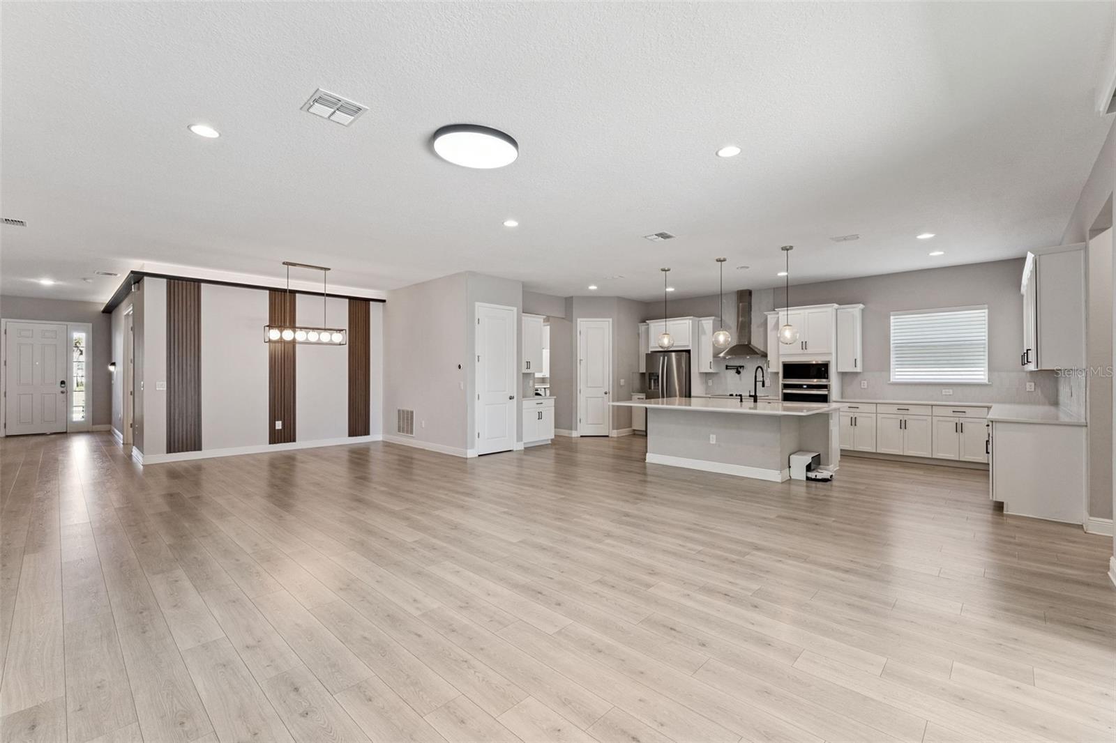 19058 PLANETREE STREET