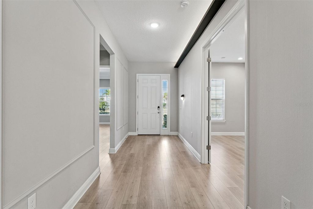 Photo of 19058 Planetree Street, Orlando, FL 32827 (MLS # O6371996)