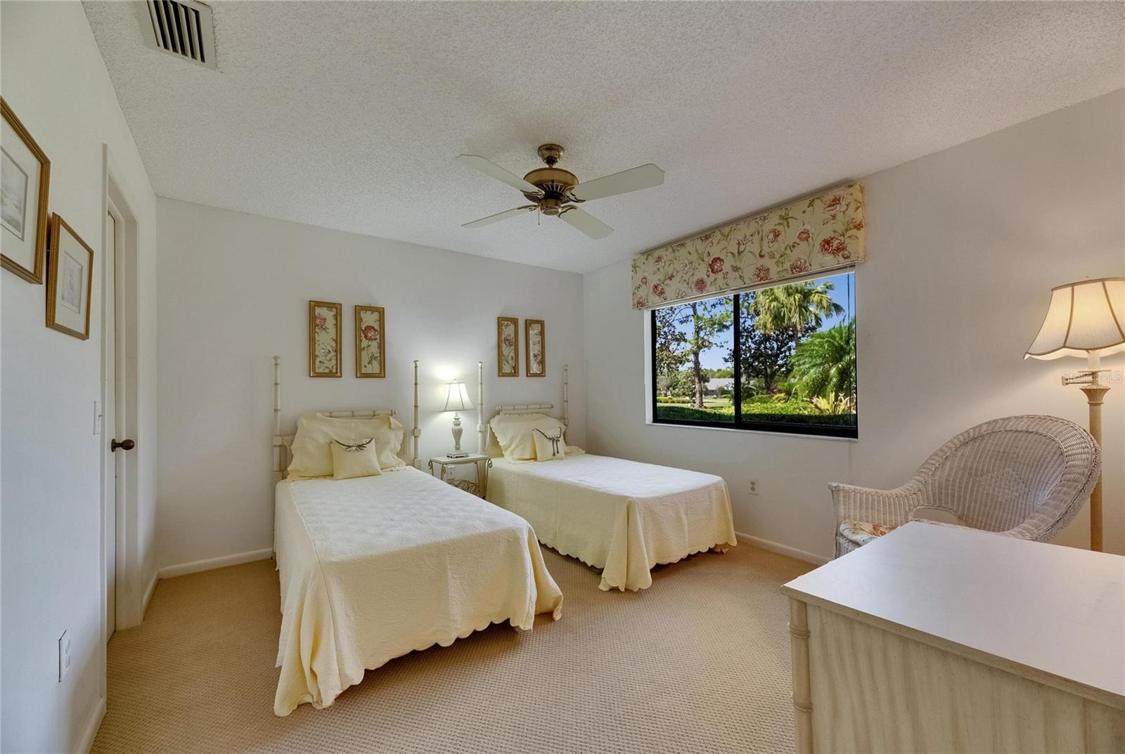 FAIRWAY VILLAGE 02 - Residential