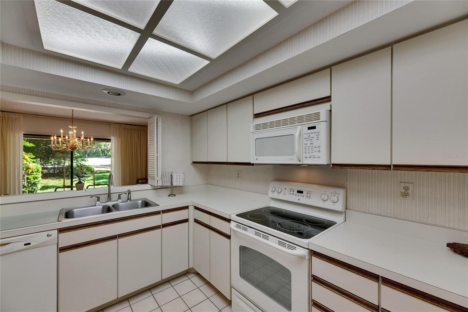 FAIRWAY VILLAGE 02 - Residential