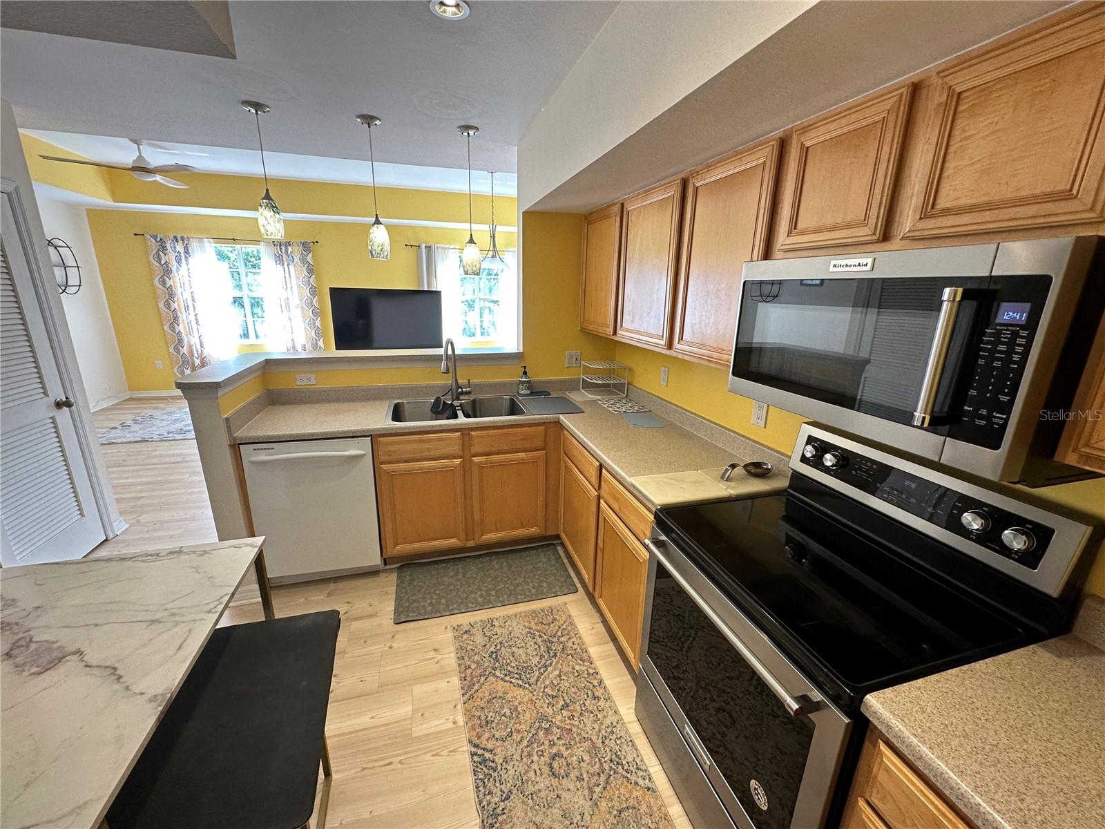 1010 VILLAGIO CIRCLE 207