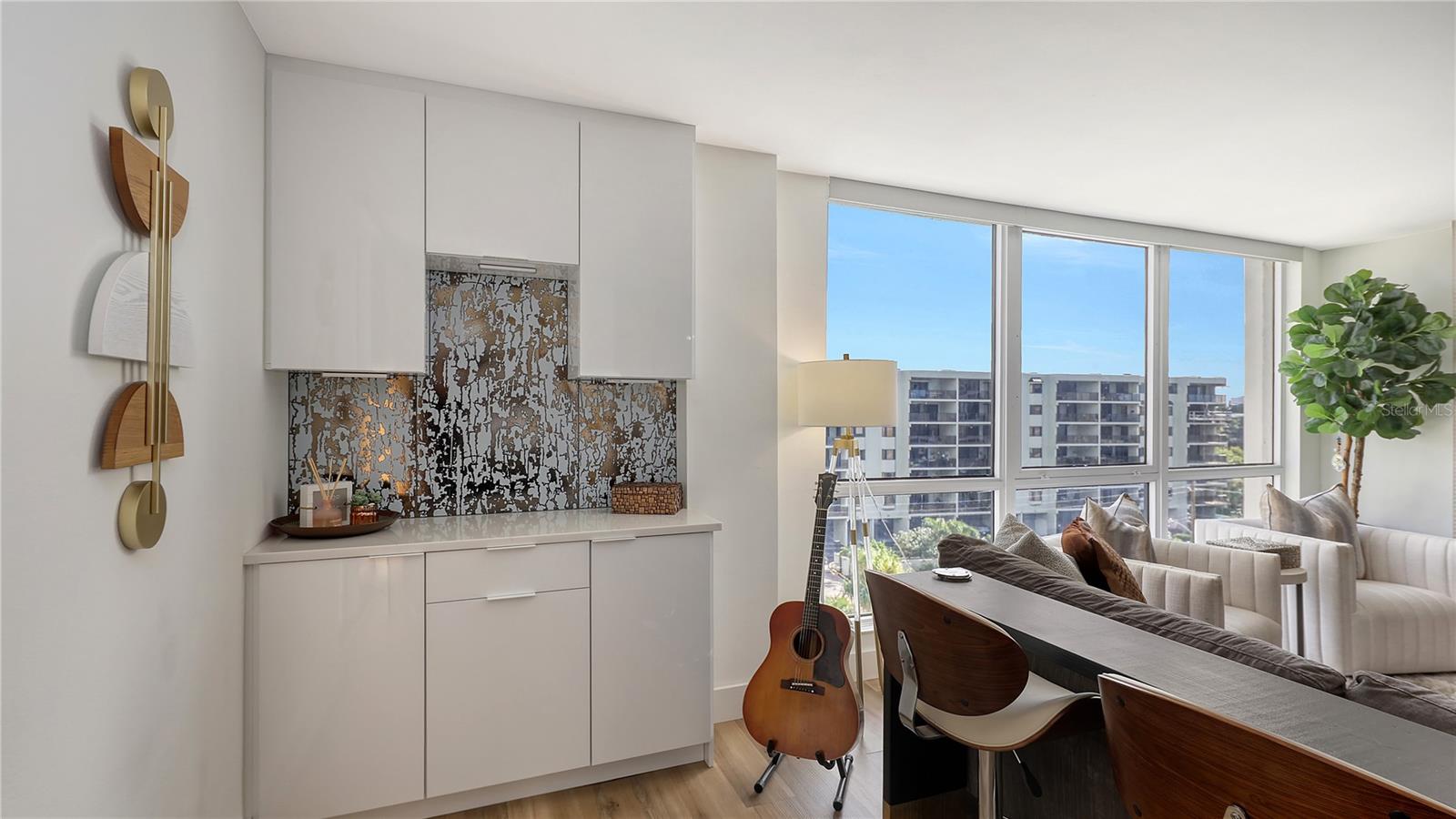 ESSEX HOUSE - Residential
