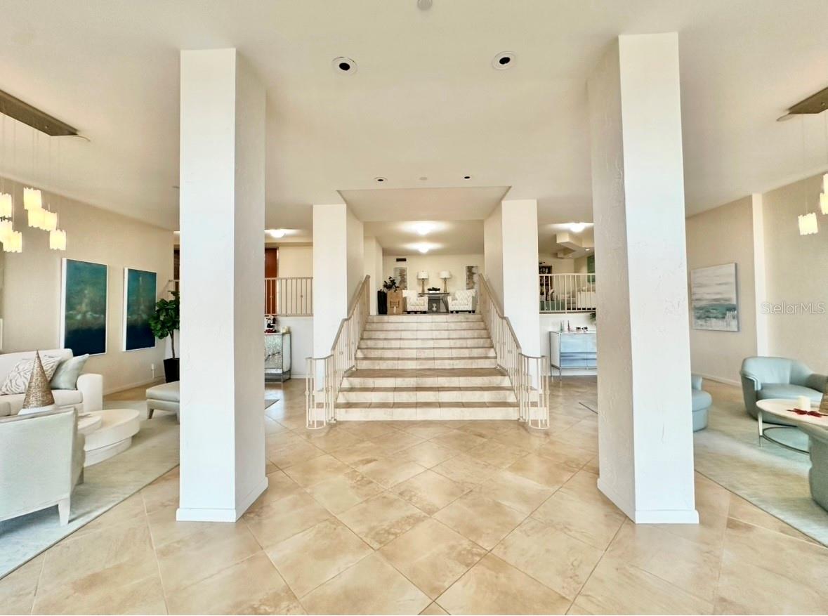 ESSEX HOUSE - Residential