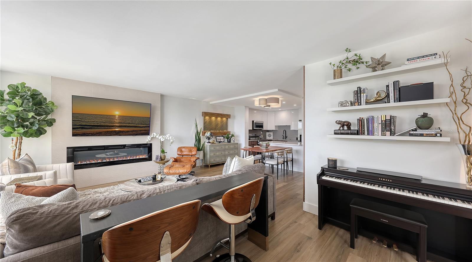 ESSEX HOUSE - Residential