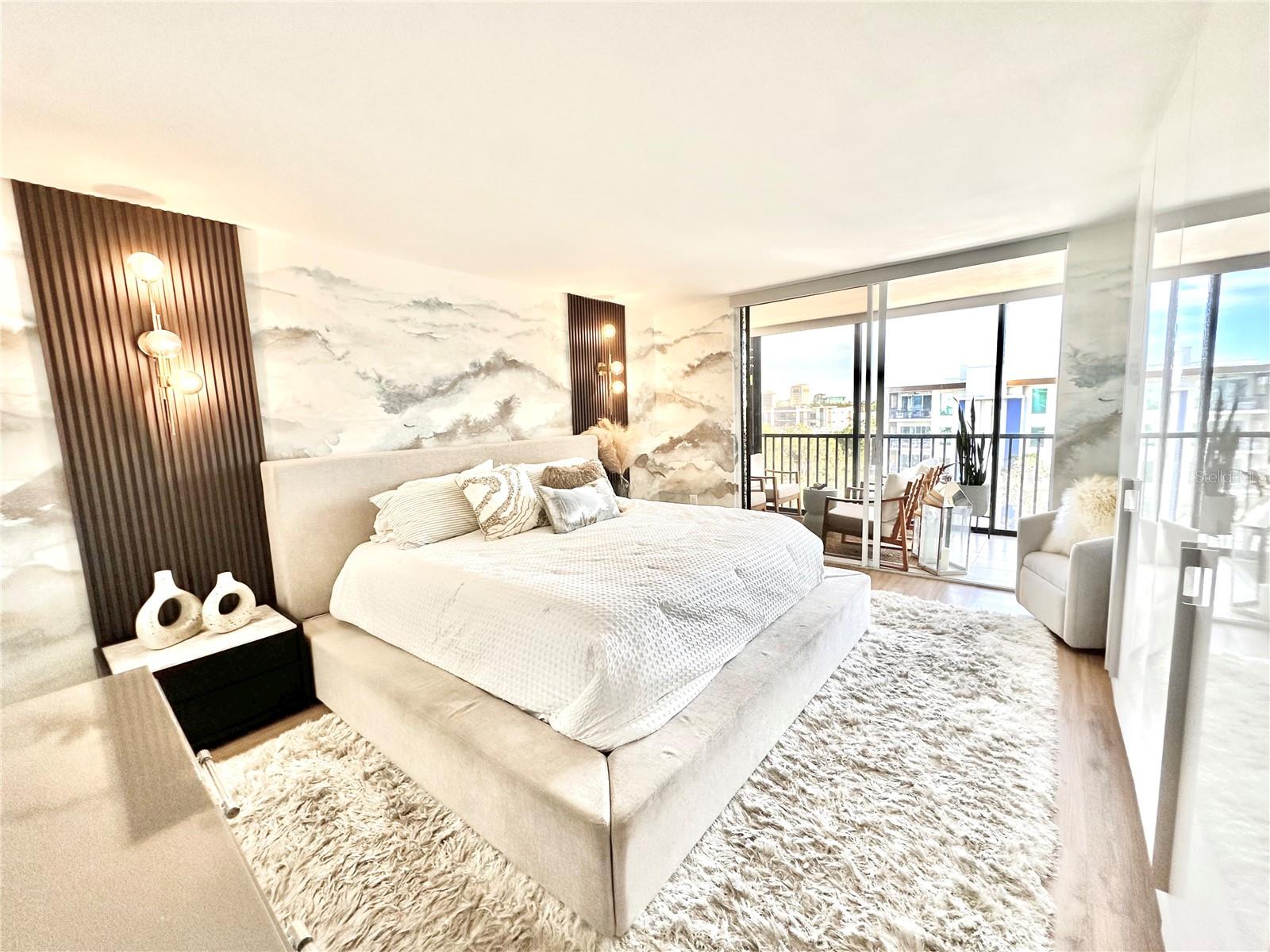 ESSEX HOUSE - Residential