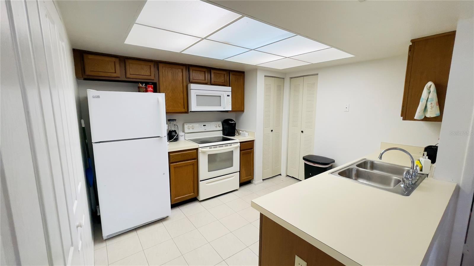 PINE SHADOWS CONDOMINIUM - Residential Income