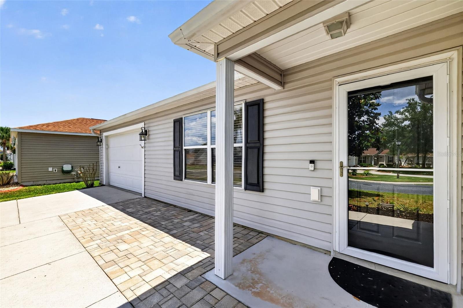 1060 GOLDEN GROVE DRIVE