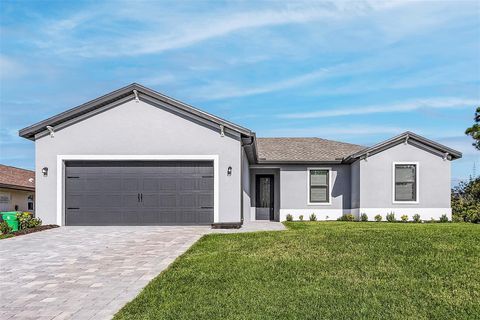 Photo of 13515 Walden Sheffield Road, Dover, FL 33527 (MLS # TB8457901)