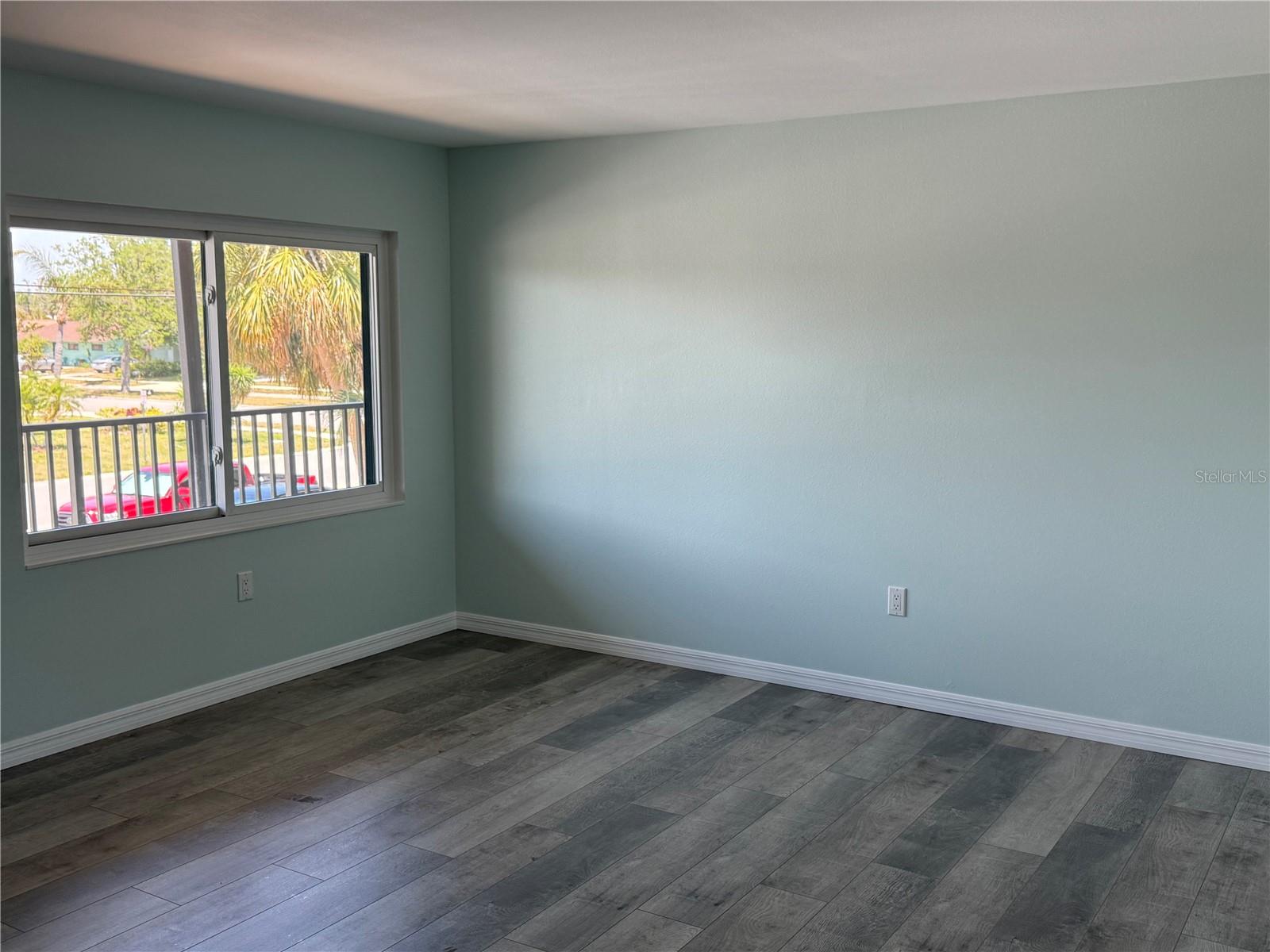 VENETIAN ARMS SEC 1 - Residential Lease