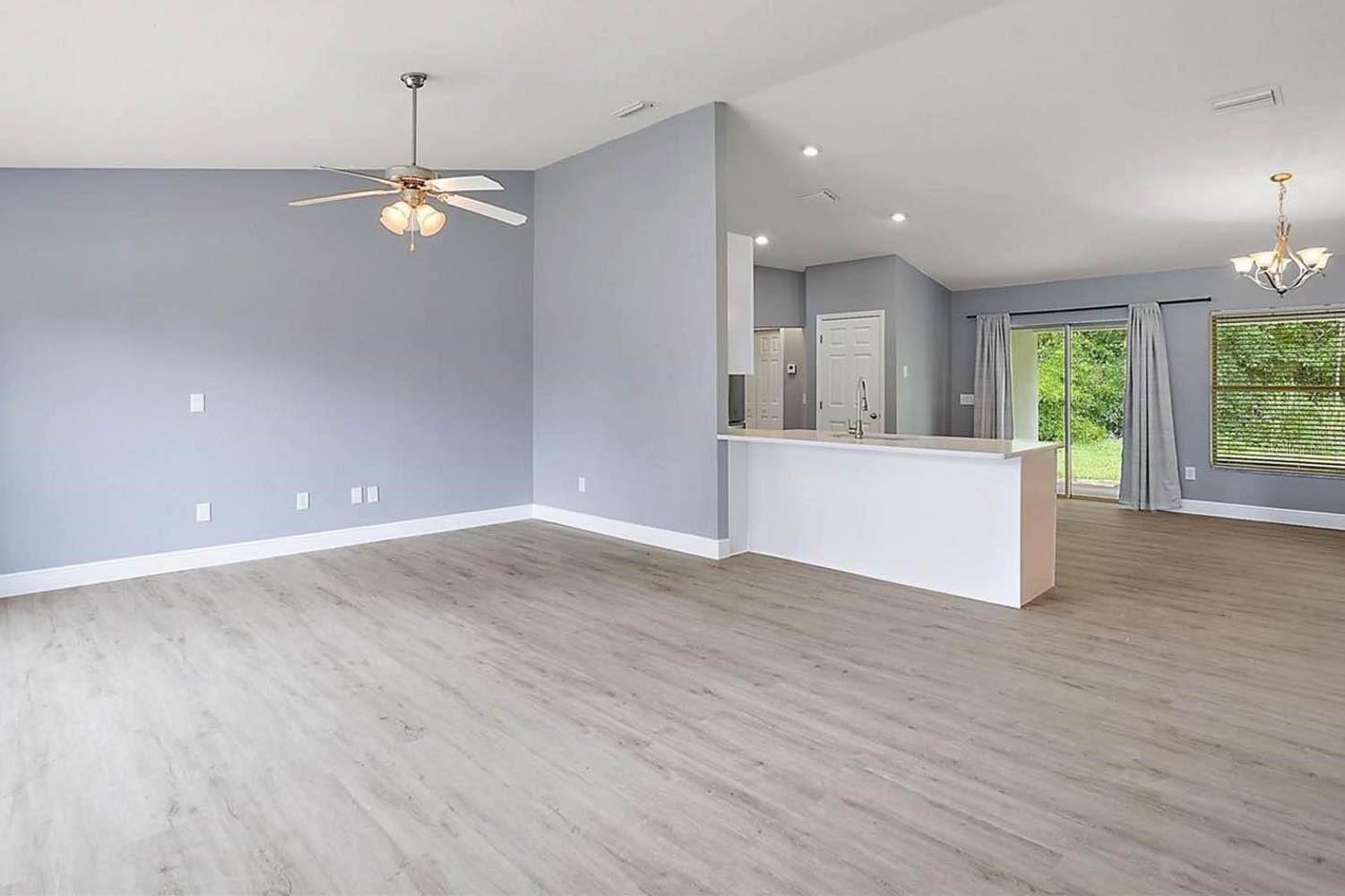 SILVER SPGS SHORES UN 24 - Residential Lease