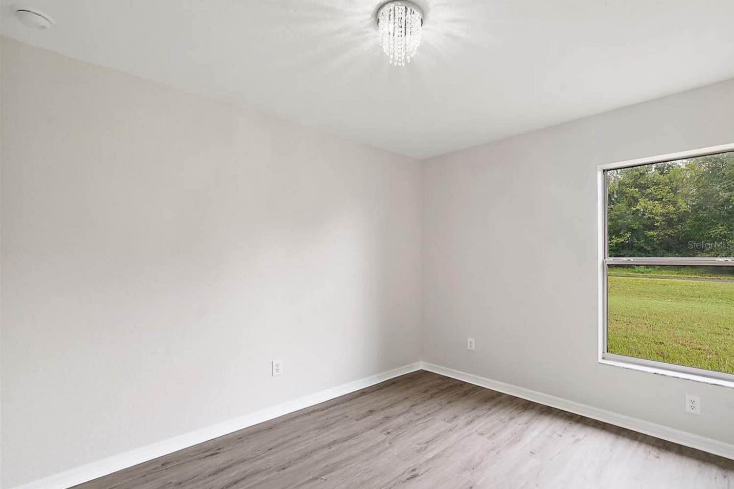 SILVER SPGS SHORES UN 24 - Residential Lease