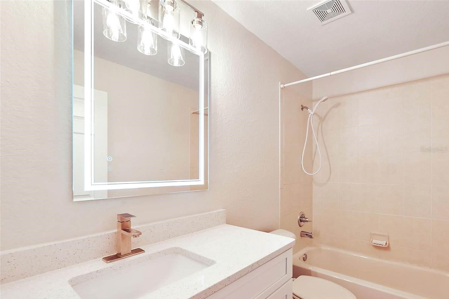 SILVER SPGS SHORES UN 24 - Residential Lease