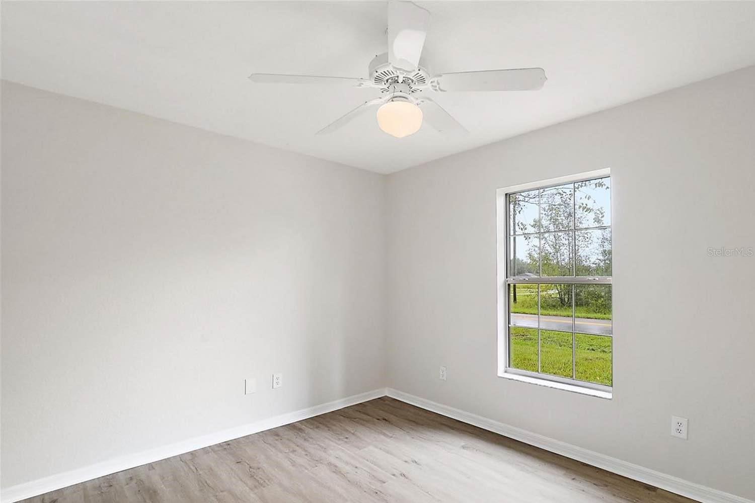 SILVER SPGS SHORES UN 24 - Residential Lease