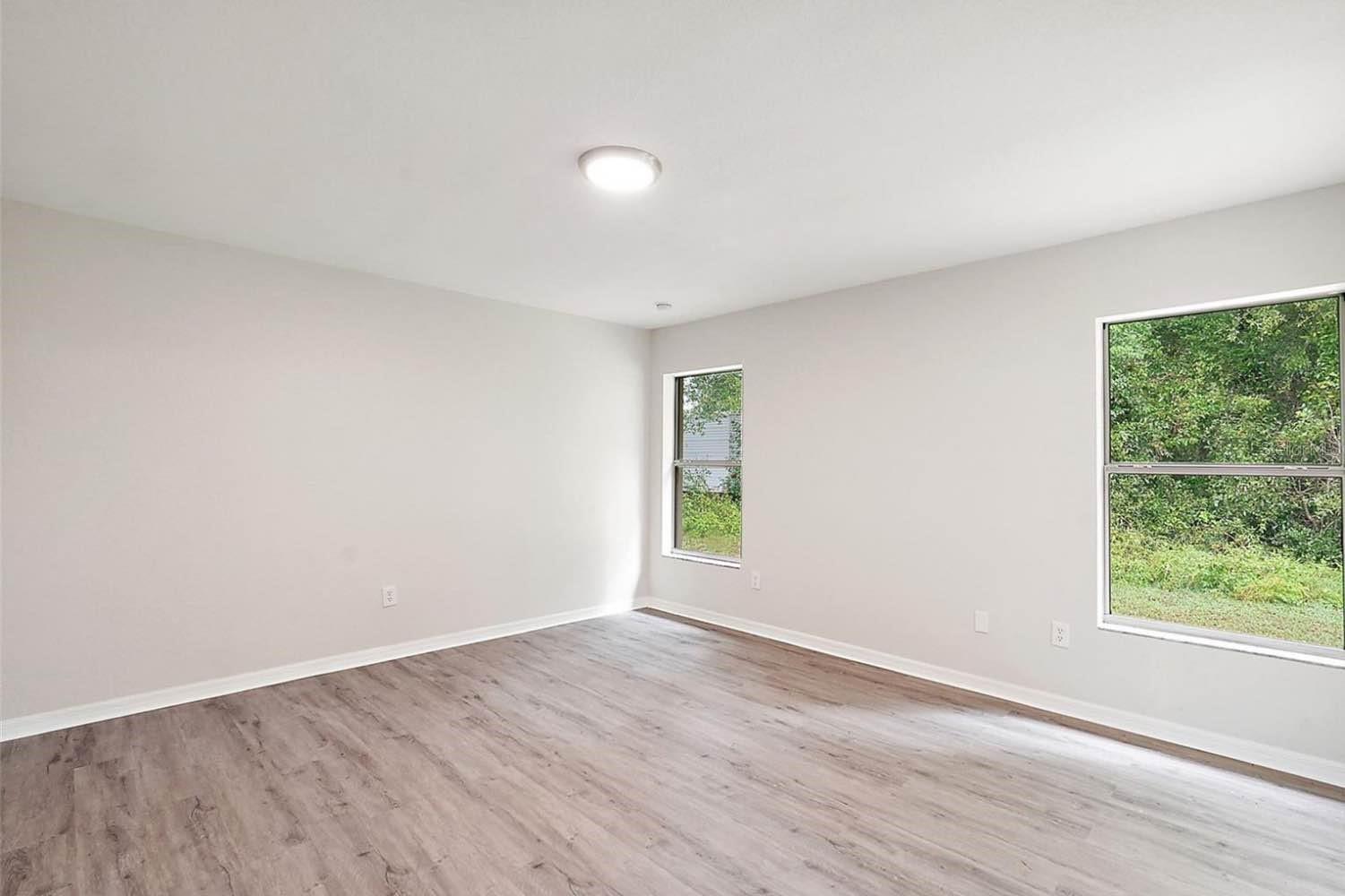 SILVER SPGS SHORES UN 24 - Residential Lease