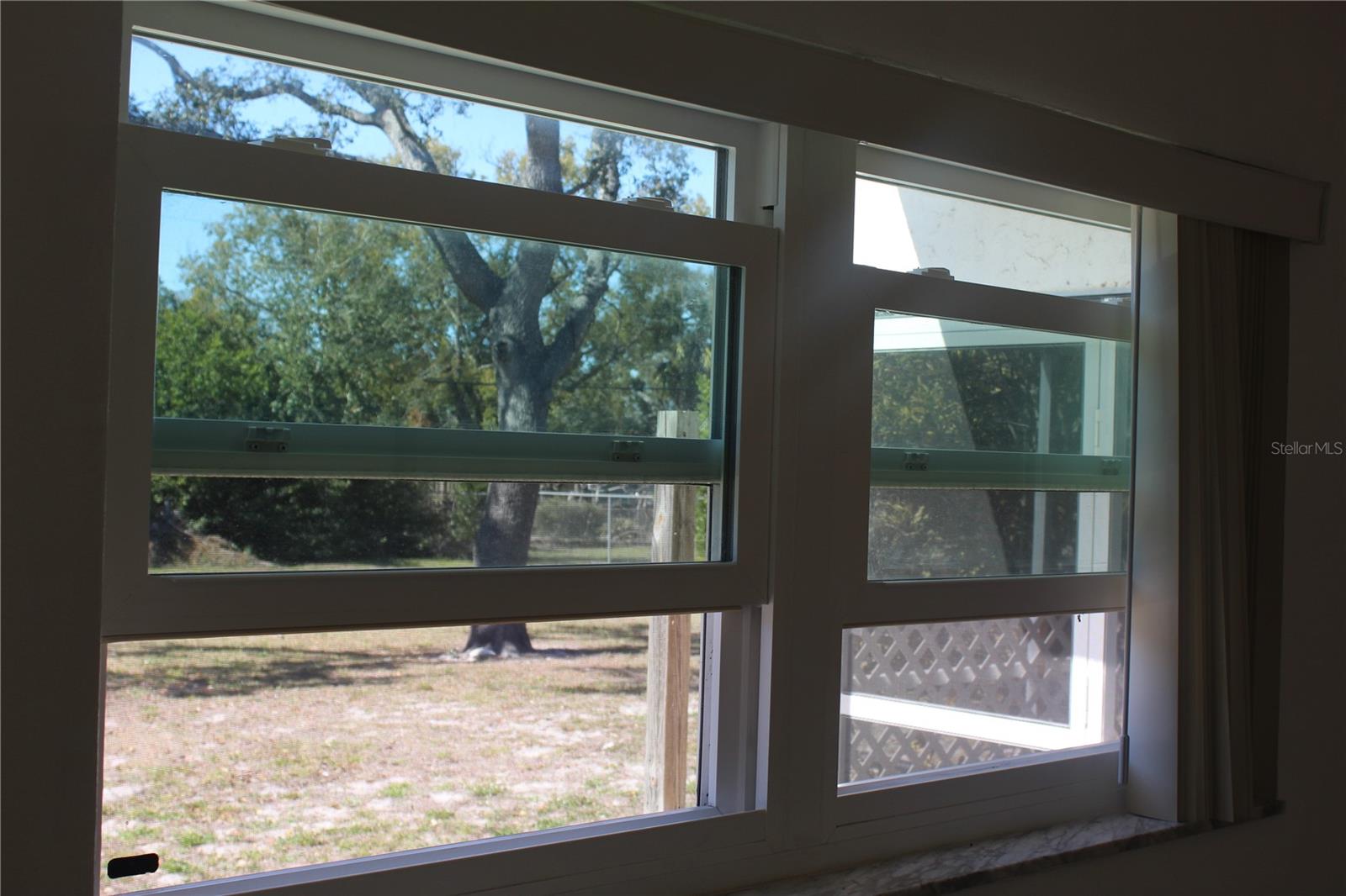 HOLIDAY OAKS CONDO - Residential Lease