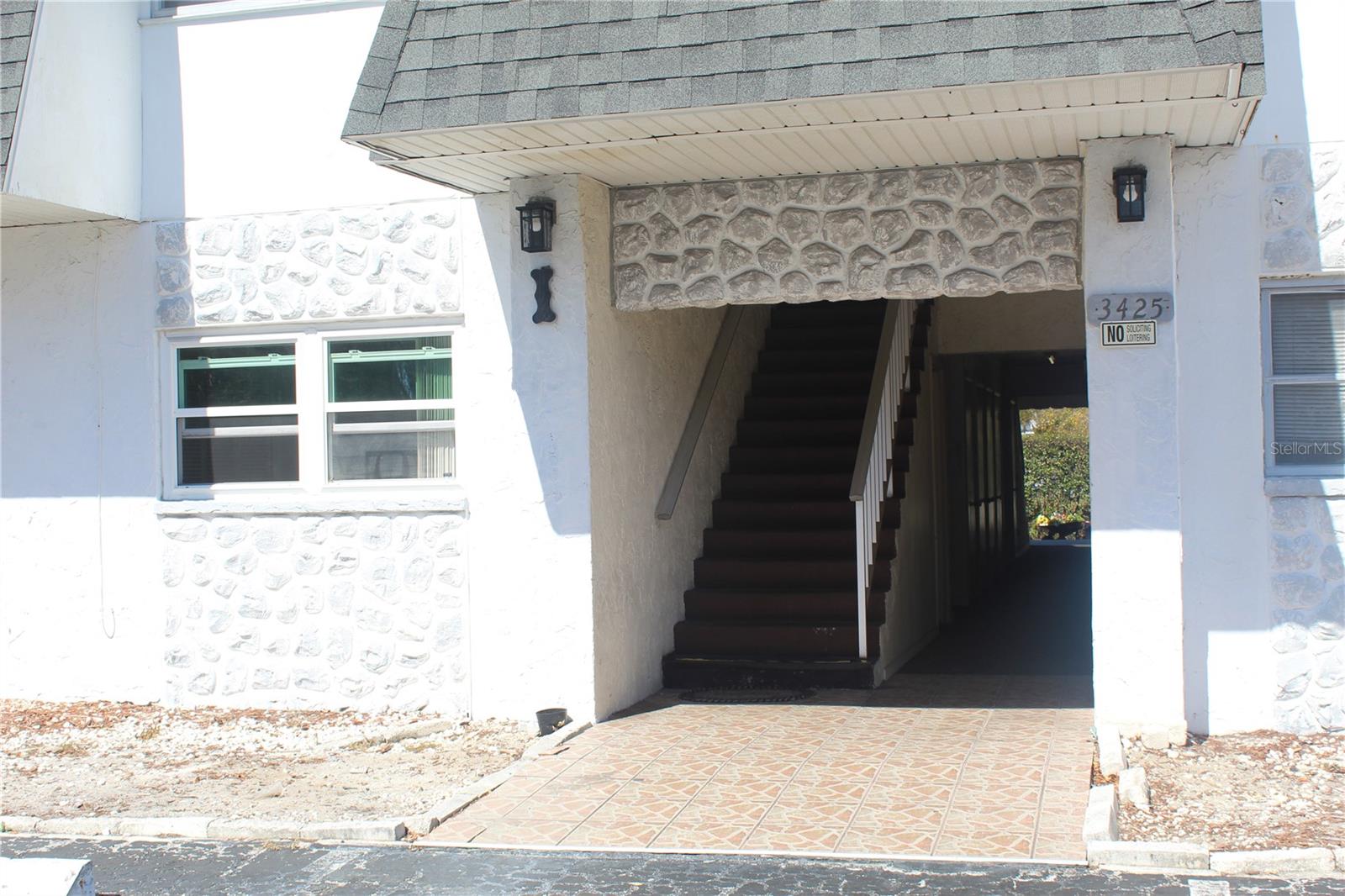 HOLIDAY OAKS CONDO - Residential Lease