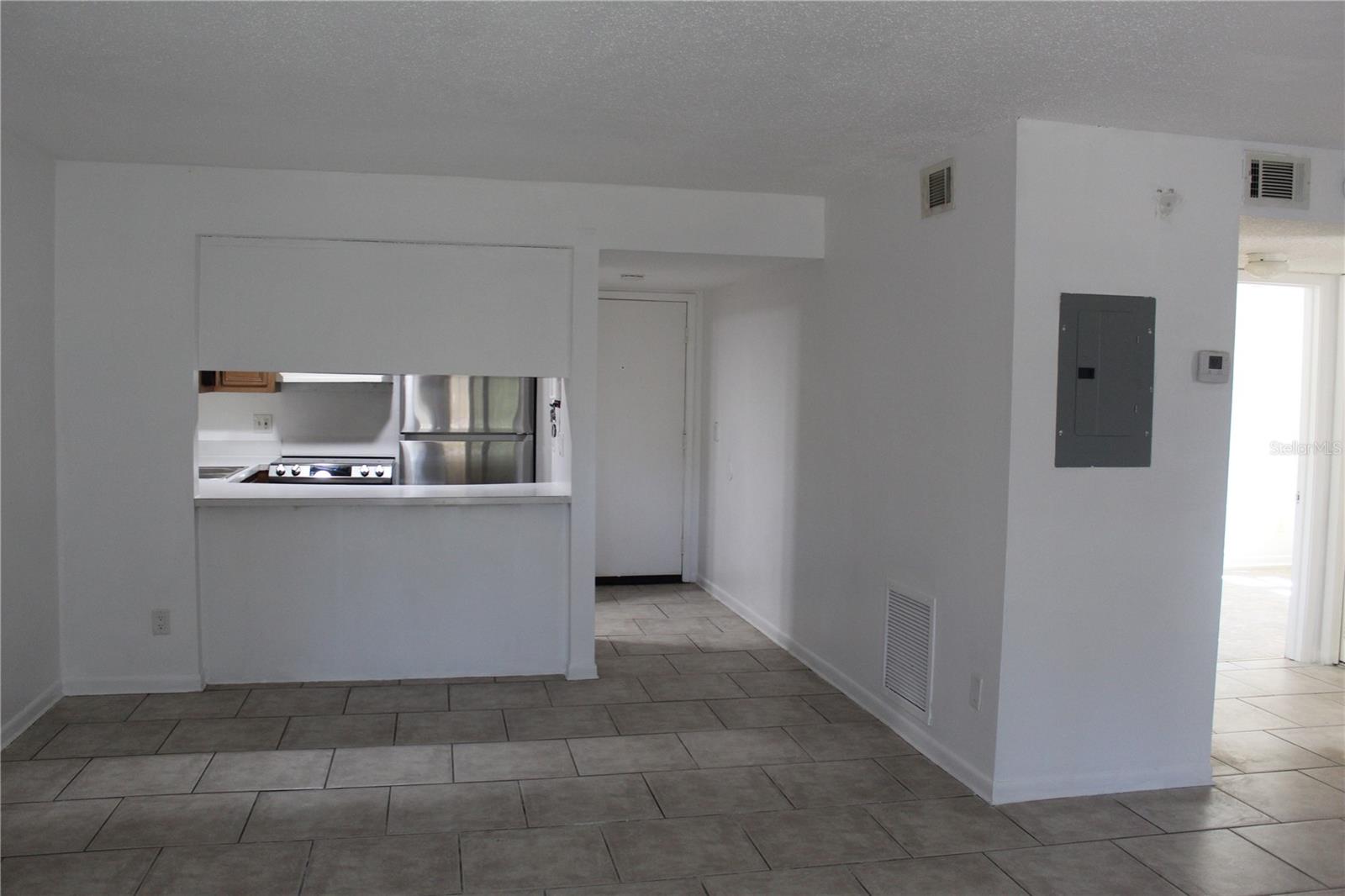 HOLIDAY OAKS CONDO - Residential Lease