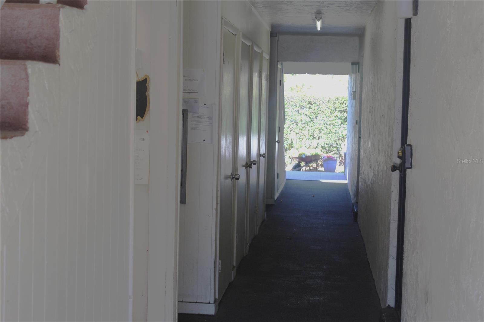 HOLIDAY OAKS CONDO - Residential Lease