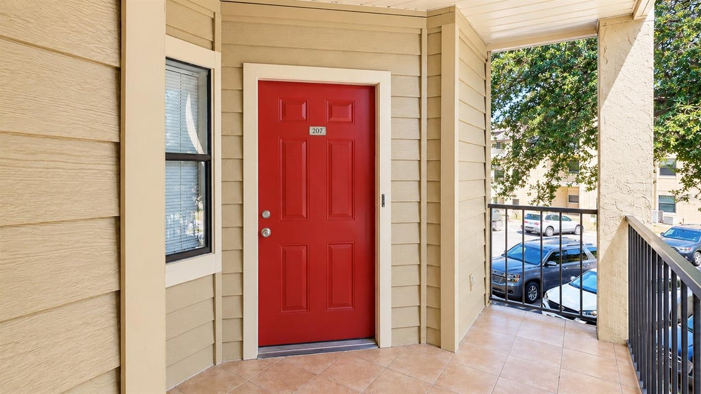 Photo of 3012 Parkway Boulevard #207, Kissimmee, FL 34747 (MLS # S5160046)