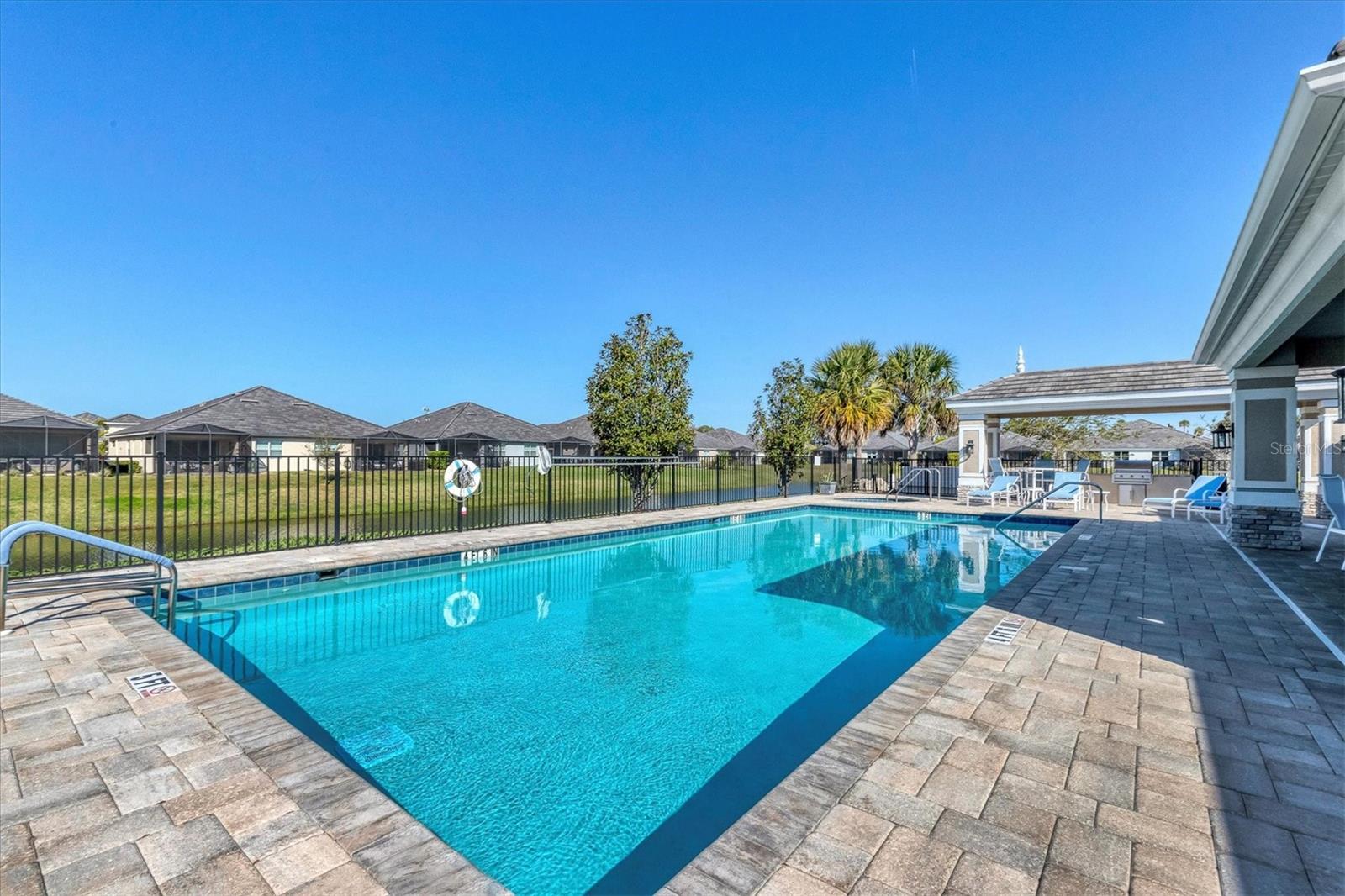 UNIVERSITY VILLAGE - Residential