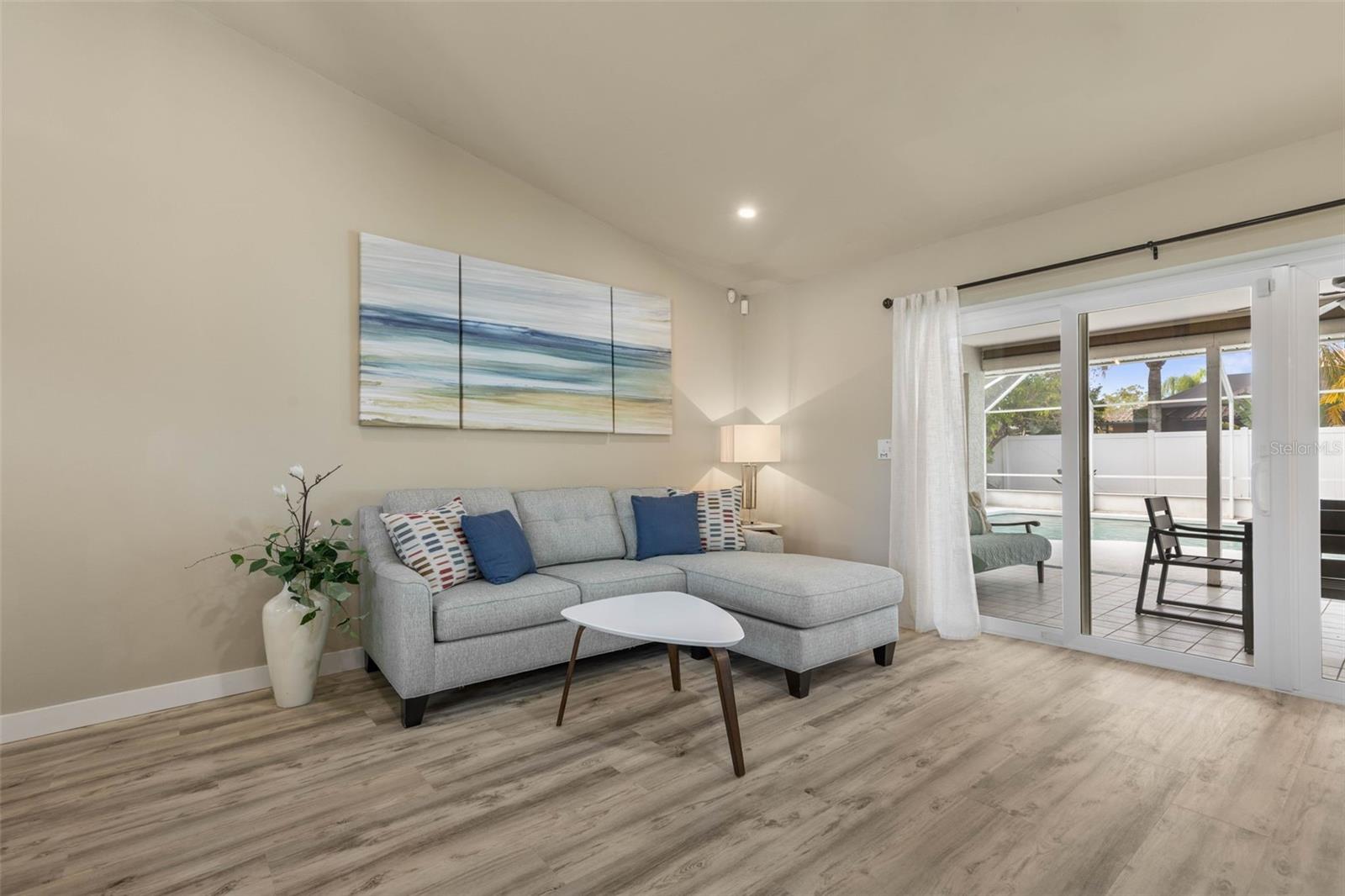 Casas a venda 4 - Jen Dantas 36 FAIRCASTLE LANE