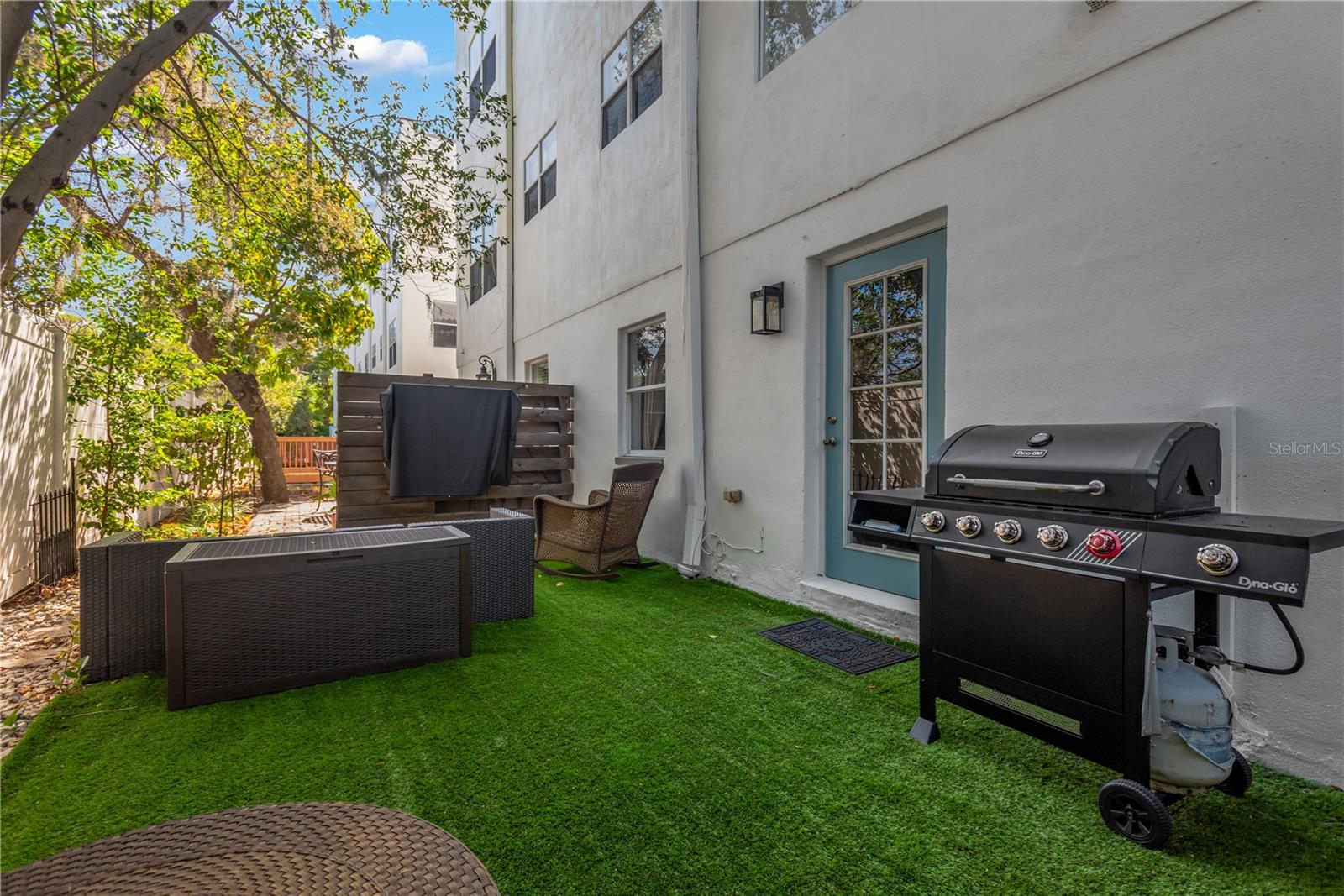 VILLAS OF TOSCANA TOWNHOMES - Residential