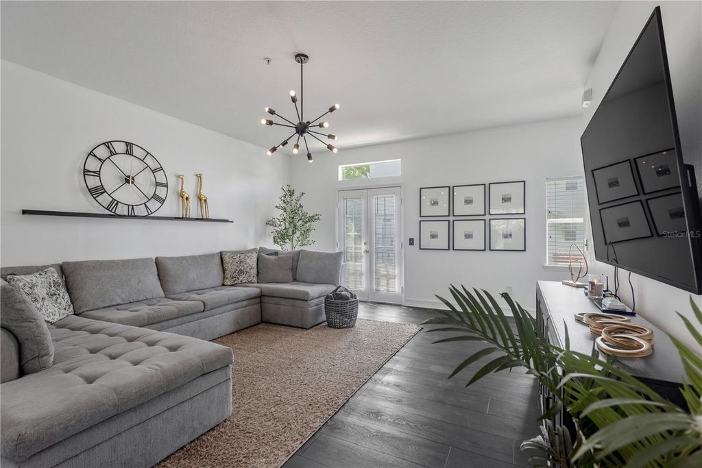 Photo of 3117 Toscana Circle, Tampa, FL 33611 (MLS # TB8491460)