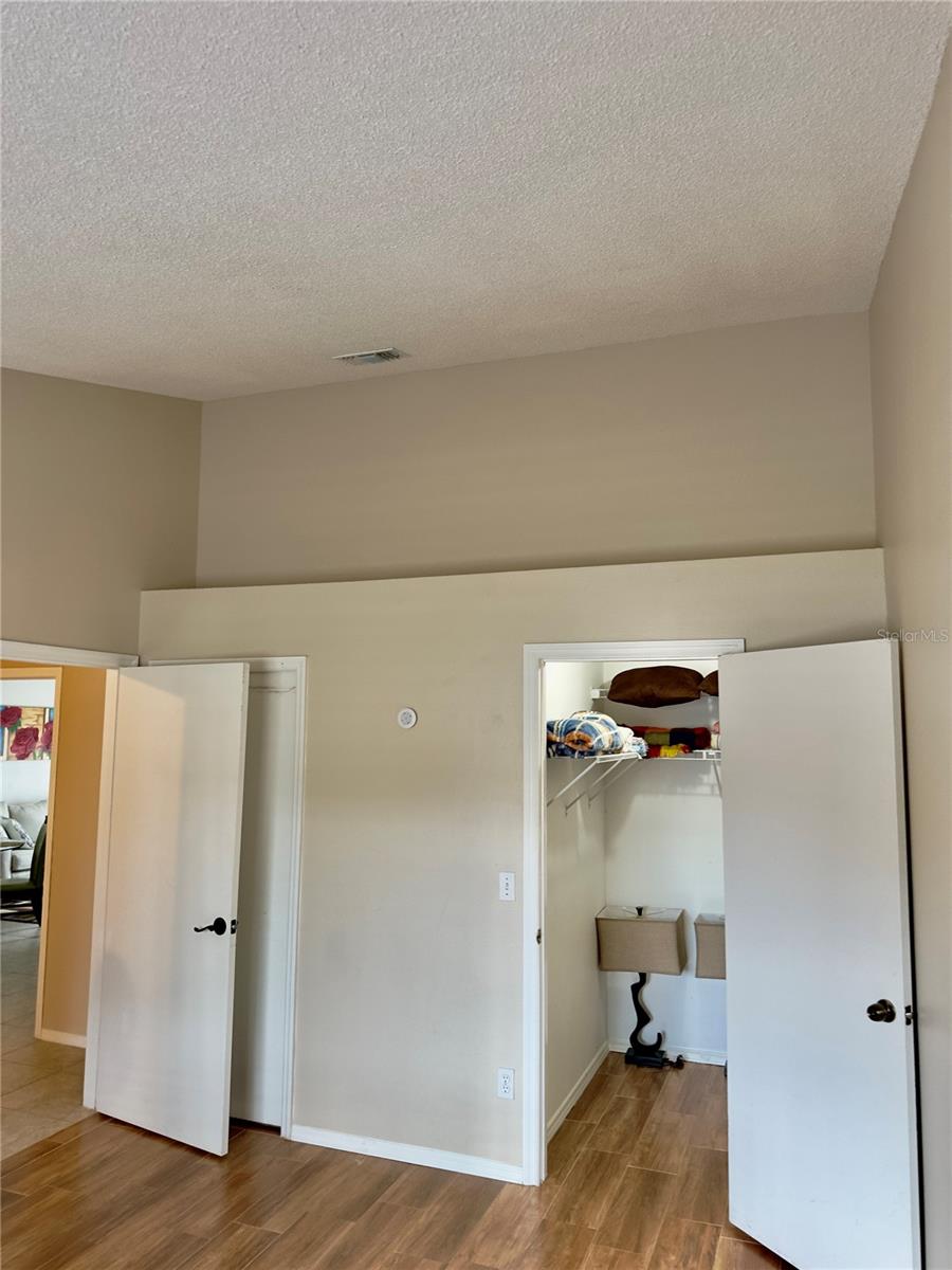 CLUB COURTS AT MEADOW WOODS PH 02 - Residential