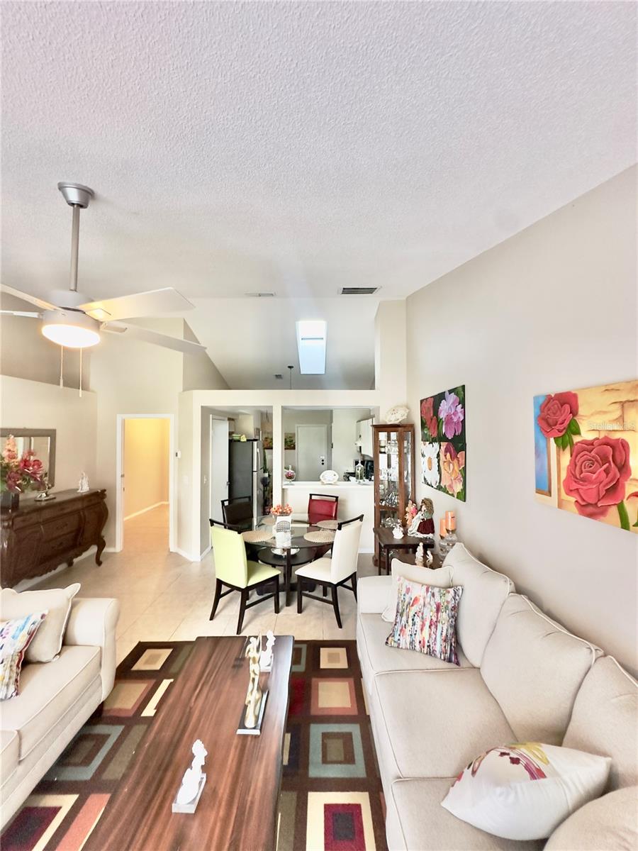 CLUB COURTS AT MEADOW WOODS PH 02 - Residential