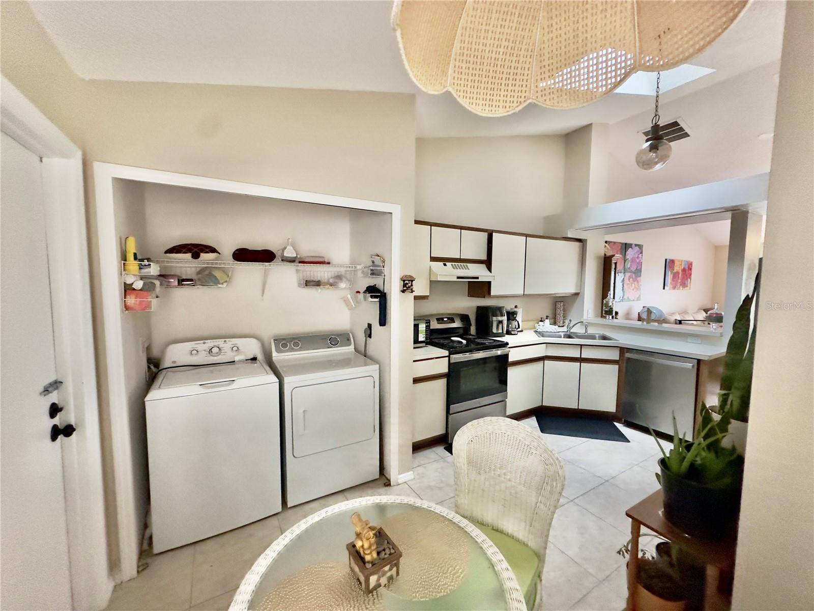 CLUB COURTS AT MEADOW WOODS PH 02 - Residential