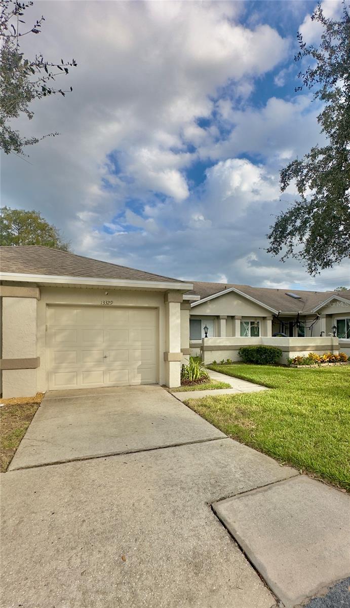 CLUB COURTS AT MEADOW WOODS PH 02 - Residential