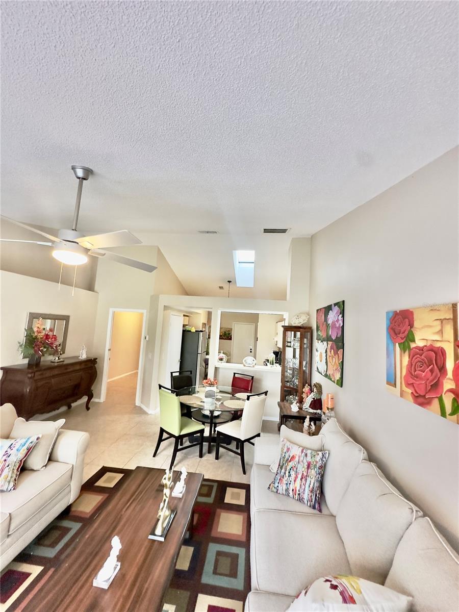 CLUB COURTS AT MEADOW WOODS PH 02 - Residential