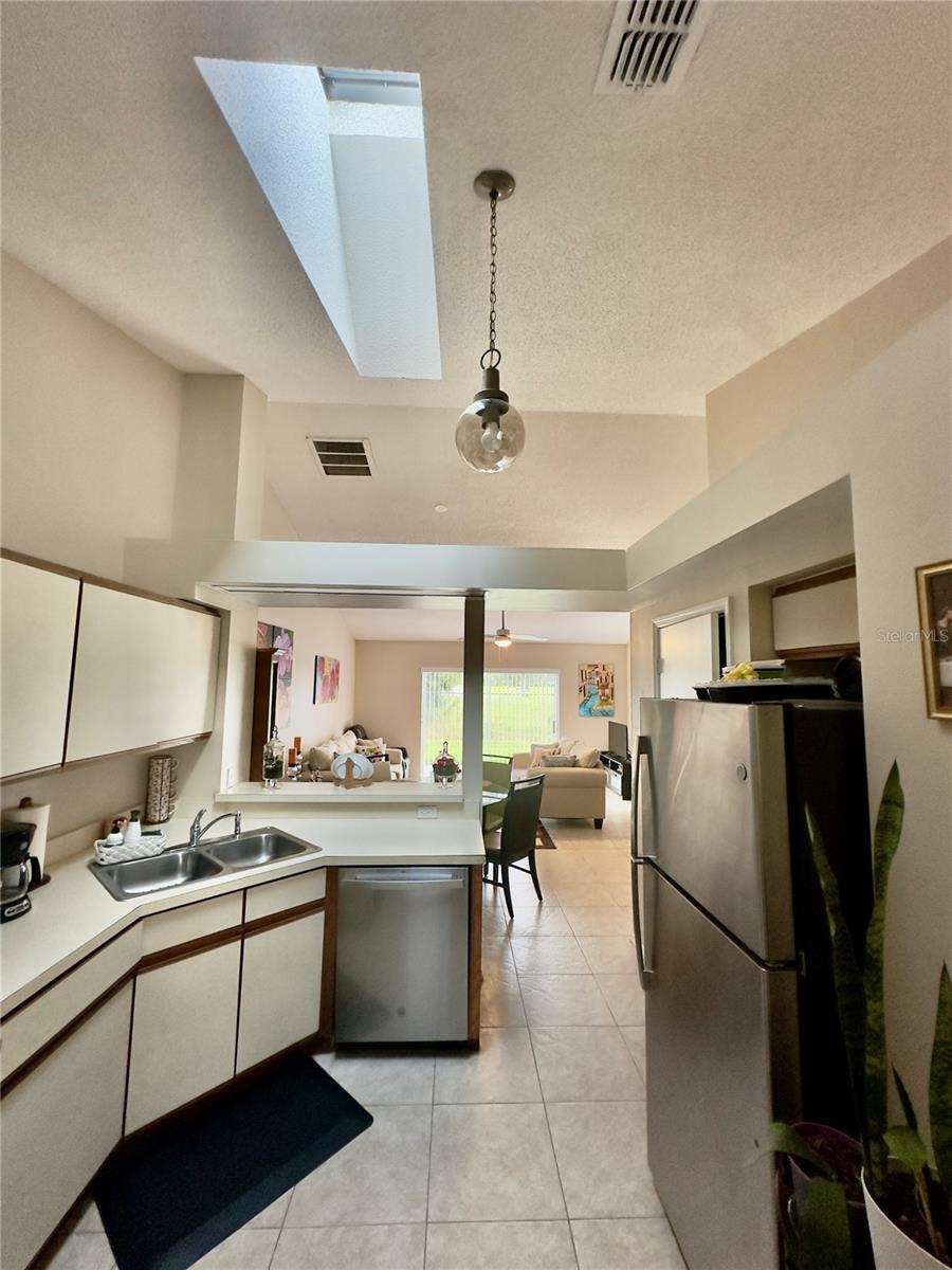 CLUB COURTS AT MEADOW WOODS PH 02 - Residential